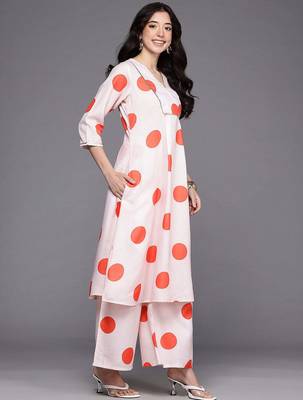 Off white printed cotton blend kurta sets 4