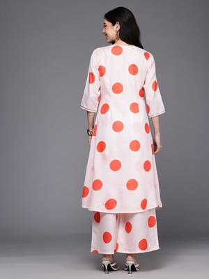 Off white printed cotton blend kurta sets 5