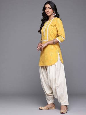 Mustard printed pure cotton kurta sets 5