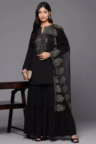 Black printed poly crepe kurta sets
