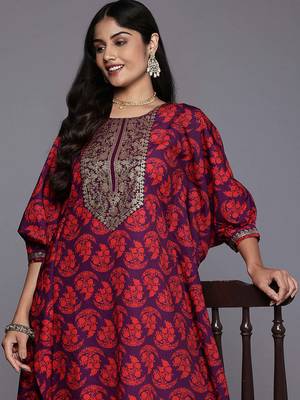 Purple printed poly crepe kurta sets 2