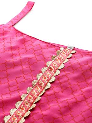 Pink printed poly crepe kurta sets 2