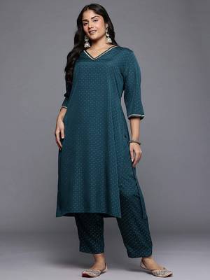 Green printed poly crepe kurta sets 1