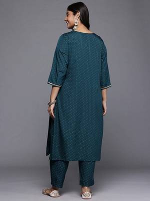 Green printed poly crepe kurta sets 5