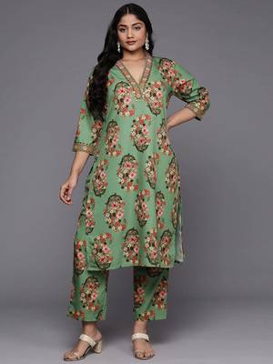 Green printed poly crepe kurta sets 1