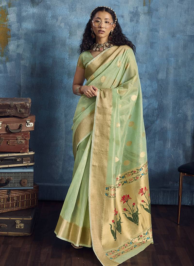 Pista zari tissue handloom weaving saree