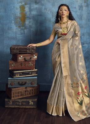 Gray zari tissue handloom weaving saree 1