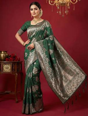 green soft silk blend saree  elegant & comfortable 1