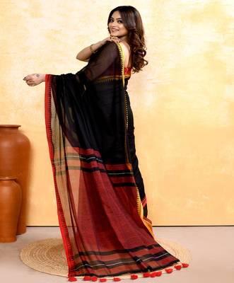 Women's black embellished handloom cotton saree 5