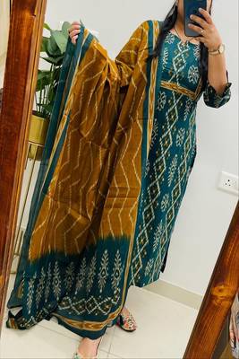 Floral embroidered red  cotton  kurta trouser and dupatta set 2