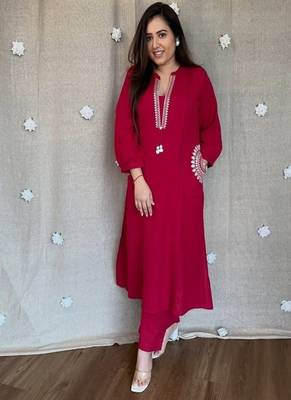 Floral embroidered pink cotton kurta & trouser 2