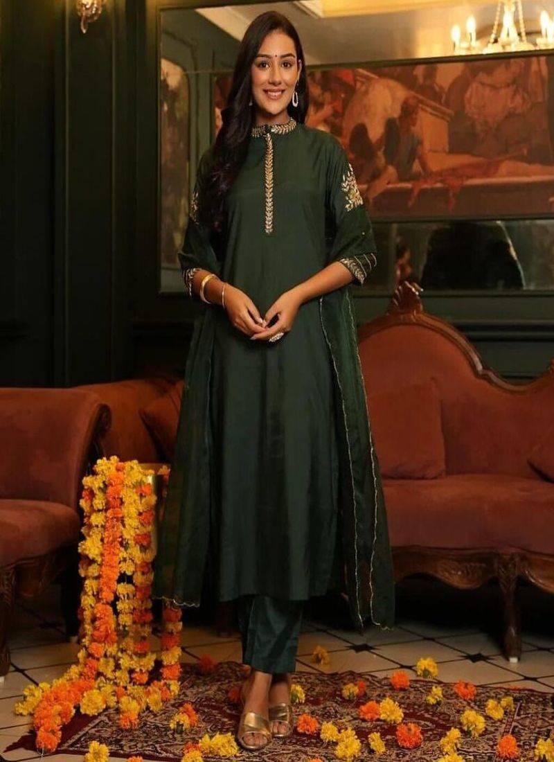 Floral embroidered round neck pure cotton kurta trosuer and dupatta set