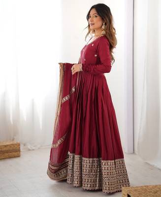 heavy chinon silk thred with sequnce work anarkali gown dupatta set 3