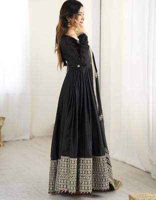 heavy chinon silk thred with sequnce work anarkali gown dupatta set 4
