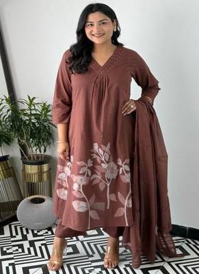 Floral printed v neck cotton kurta trosuer and dupatta set 2