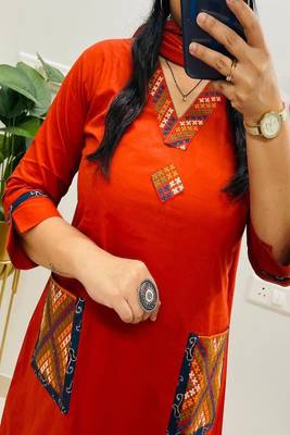 Floral embroidered v neck  cotton kurta trosuer and dupatta set 4