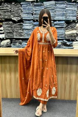 Floral embroidered v neck  cotton kurta trosuer and dupatta set 1