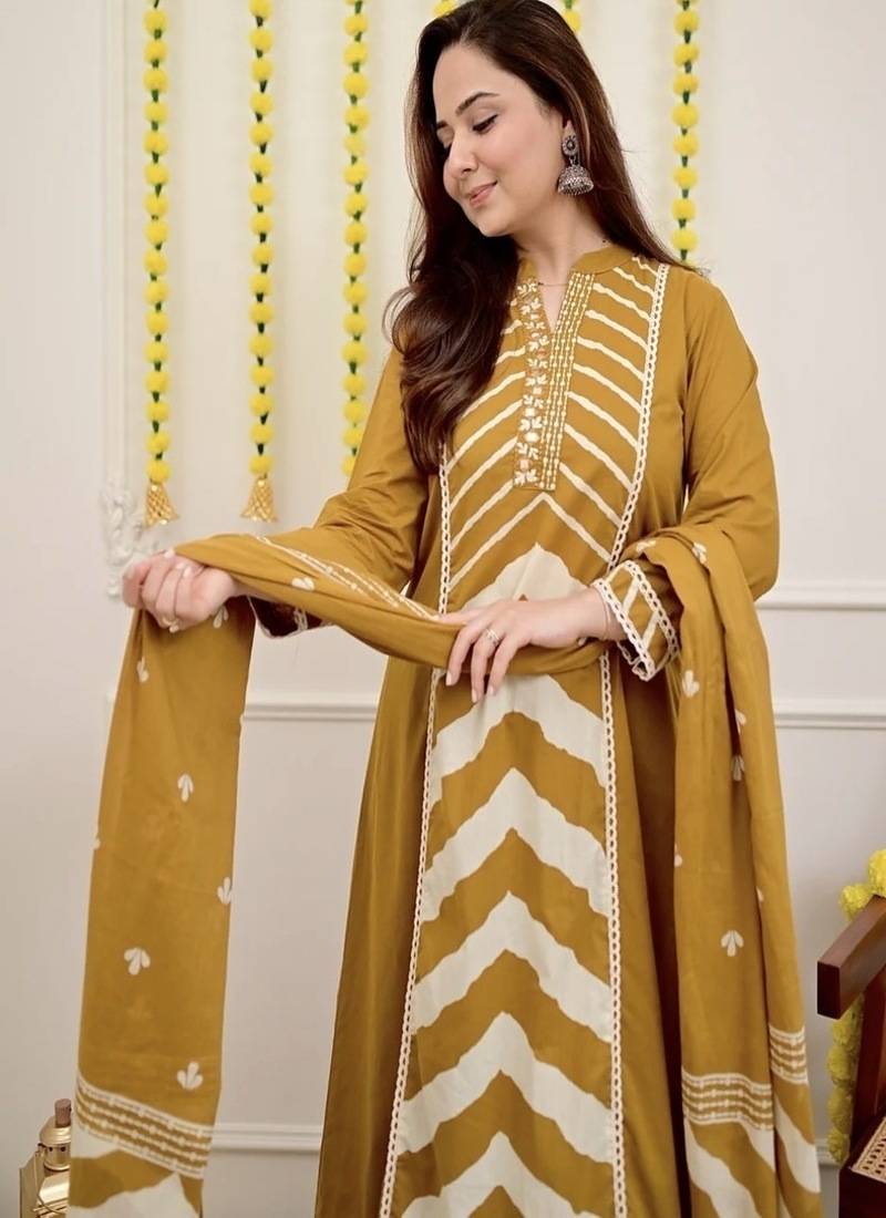 Floral embroidered round neck pure cotton kurta trosuer and dupatta set