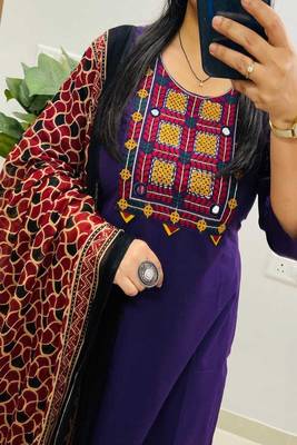 Blue floral embroidered round neck cotton kurta trouser dupatta set 3