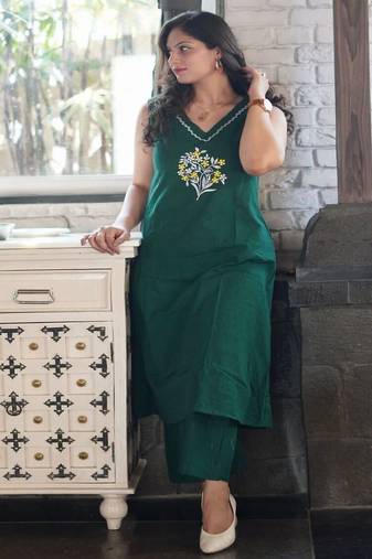 Floral embroidered pure cotton v neck kurta & trouser set