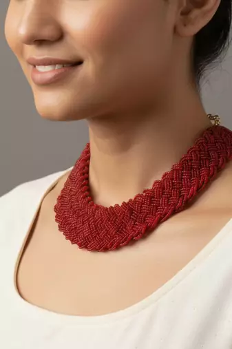 Nvr women vintage braided beads red coloured necklace