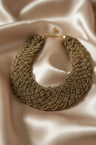 Nvr women vintage braided beads golden coloured necklace