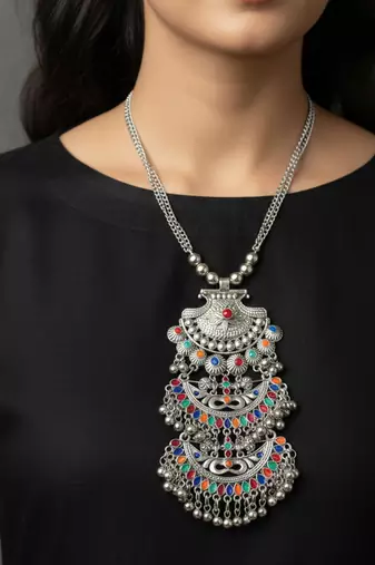 Nvr women oxidized silver plated multi-stone banjara necklace
