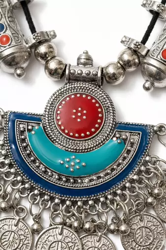 Nvr women oxidized silver plated multi color necklace with coin dangles