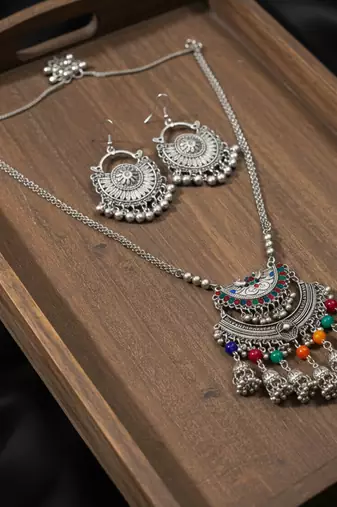 Nvr women oxidised silver-plated long chain necklace with earrings set