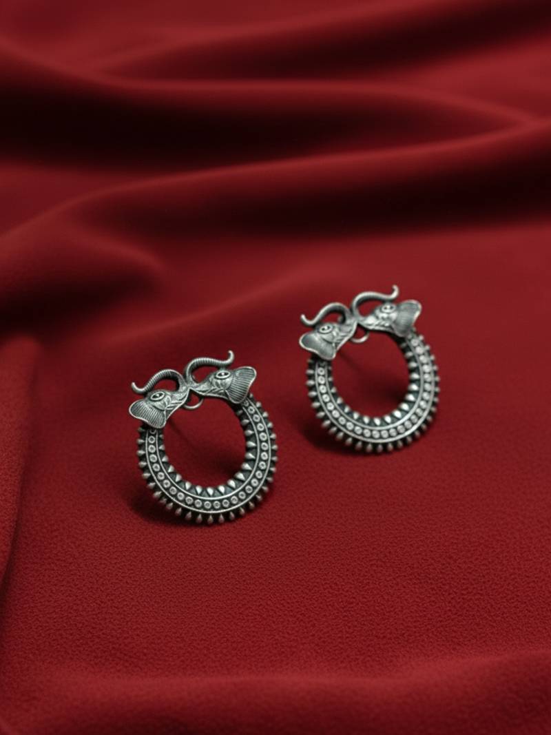 Nvr women oxidized silver plated elephant design drop earrings