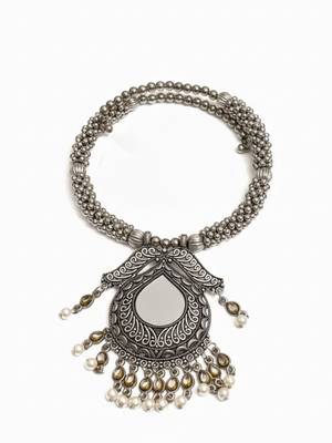 Nvr women oxidized silver-tone mirror & pearl ethnic necklace with earring set 5