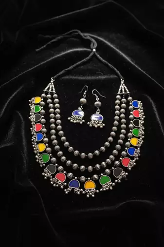 Nvr women multicolor german silver elite chic artificial stones layered jewellery set