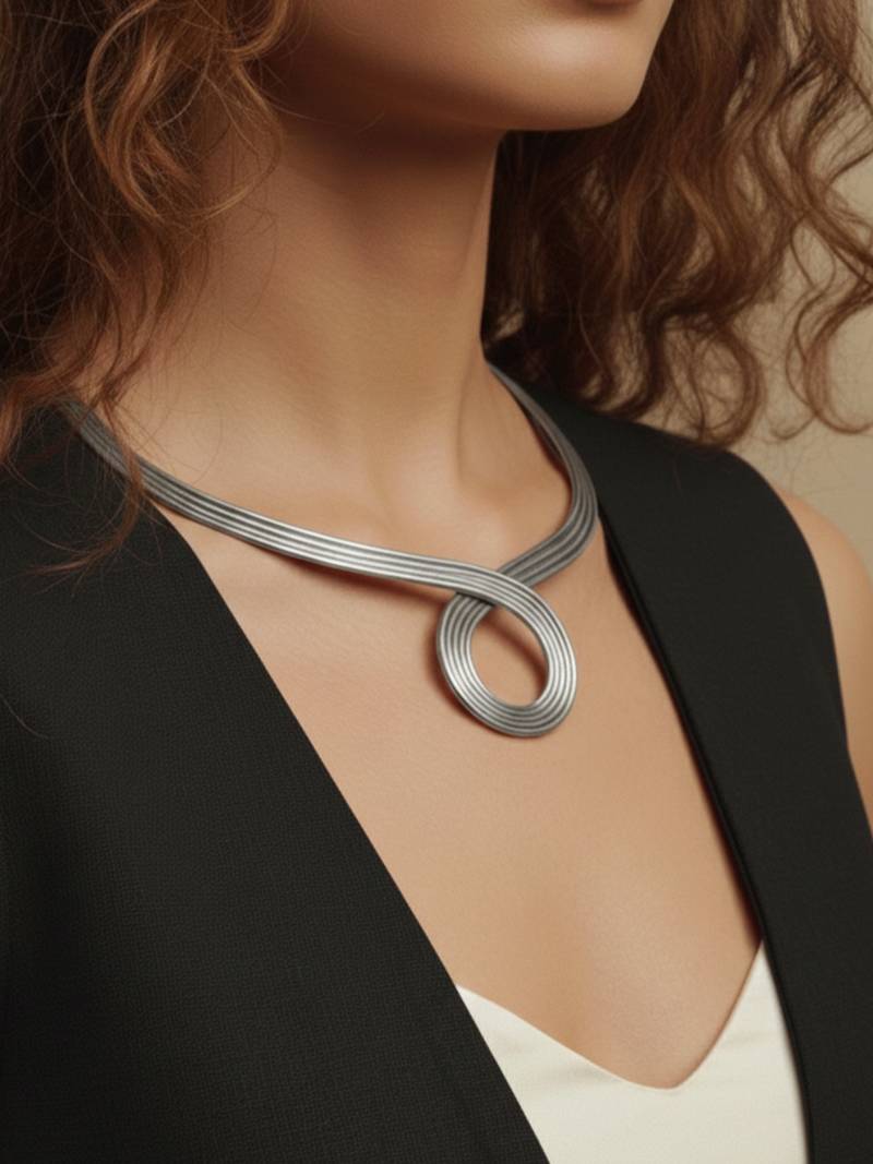 Nvr women minimalist silver plated wire choker necklace