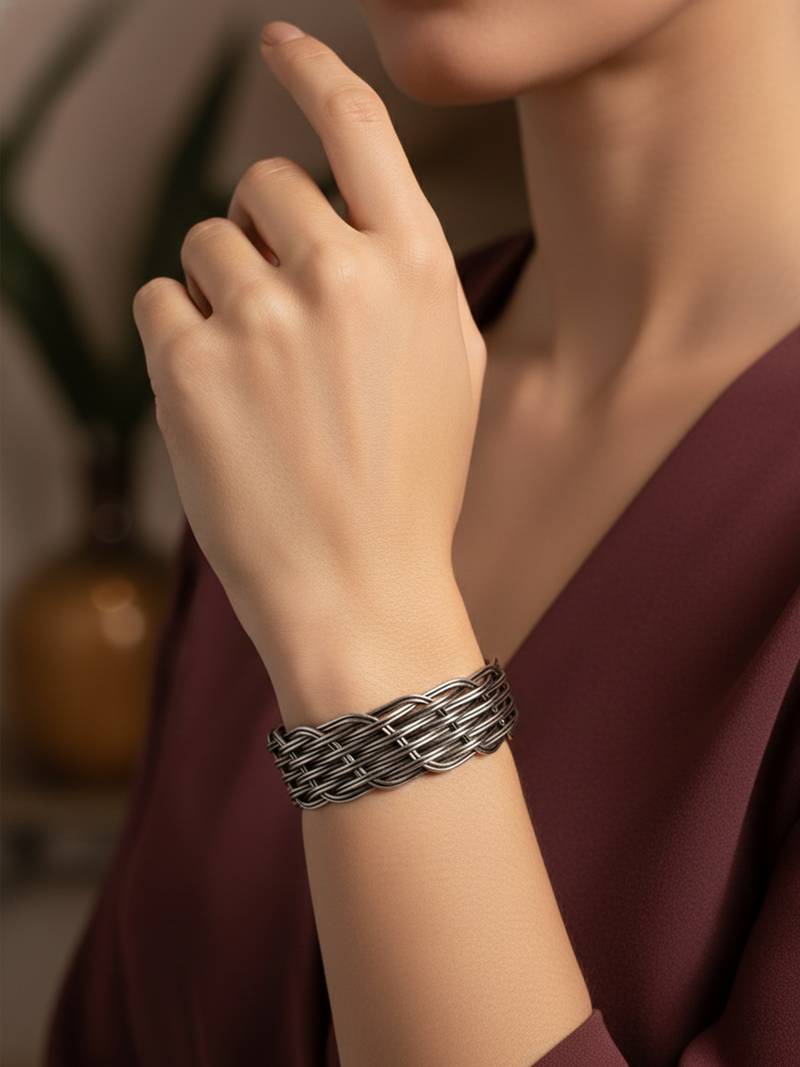 Nvr women's silver plated handmade cuff bracelet