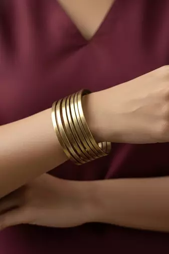 Nvr women plain split coil gold plated cuff bracelet 