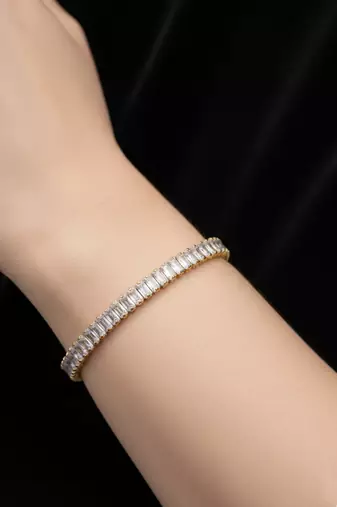 Nvr women gold plated rectangular cut cz stones tennis bracelet