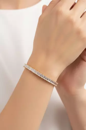 Nvr women gold plated rectangular cut cz stones tennis bracelet