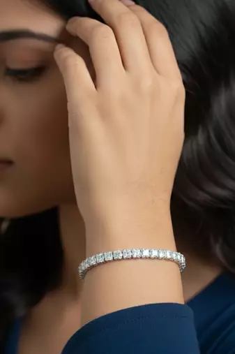 Nvr women silver plated cz stones rectangular cut tennis bracelet