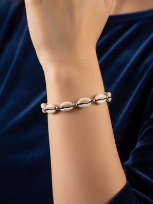Nvr women handmade cowrie shell & beaded bracelet  3