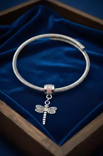 Nvr women silver plated adjustable charm bracelet