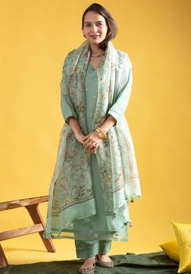 Women's olive green viscose chanderi sequin stone embroidered v-neck kurta pant set with organza dupatta 3