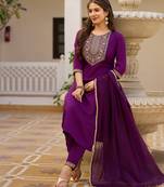 Women's purple rayon sequin embroidered kurta pant set with solid chinon dupatta