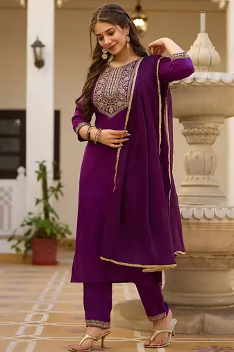 Women's purple rayon sequin embroidered kurta pant set with solid chinon dupatta