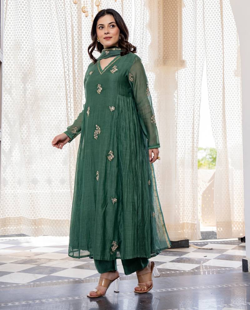 Women's green chanderi silk sequin embroidered kurta pant set with chanderi dupatta