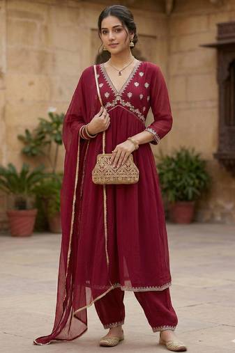 Arriva fab women's faux georgette embroidered alia cut kurta set with dupatta