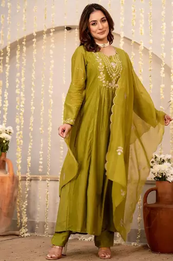 Women's chanderi silk sequin stone embroidered v neck green kurta pant set with chanderi dupatta