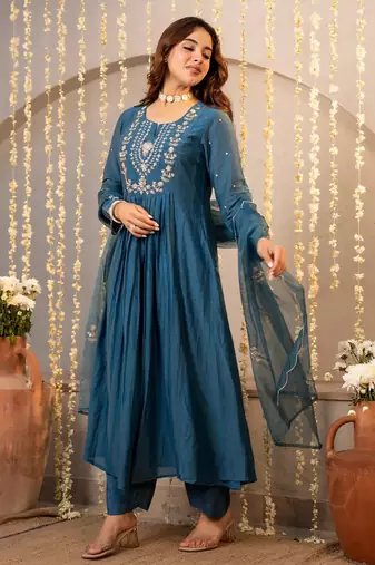 Women's chanderi silk sequin stone embroidery v neck blue kurta pant set with chanderi dupatta