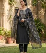  women's ply spun embroidered plain kurta set with dupatta