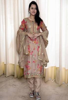 Beige floral straight kurta set 1