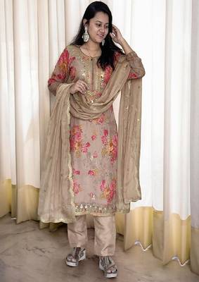 Beige floral straight kurta set 3